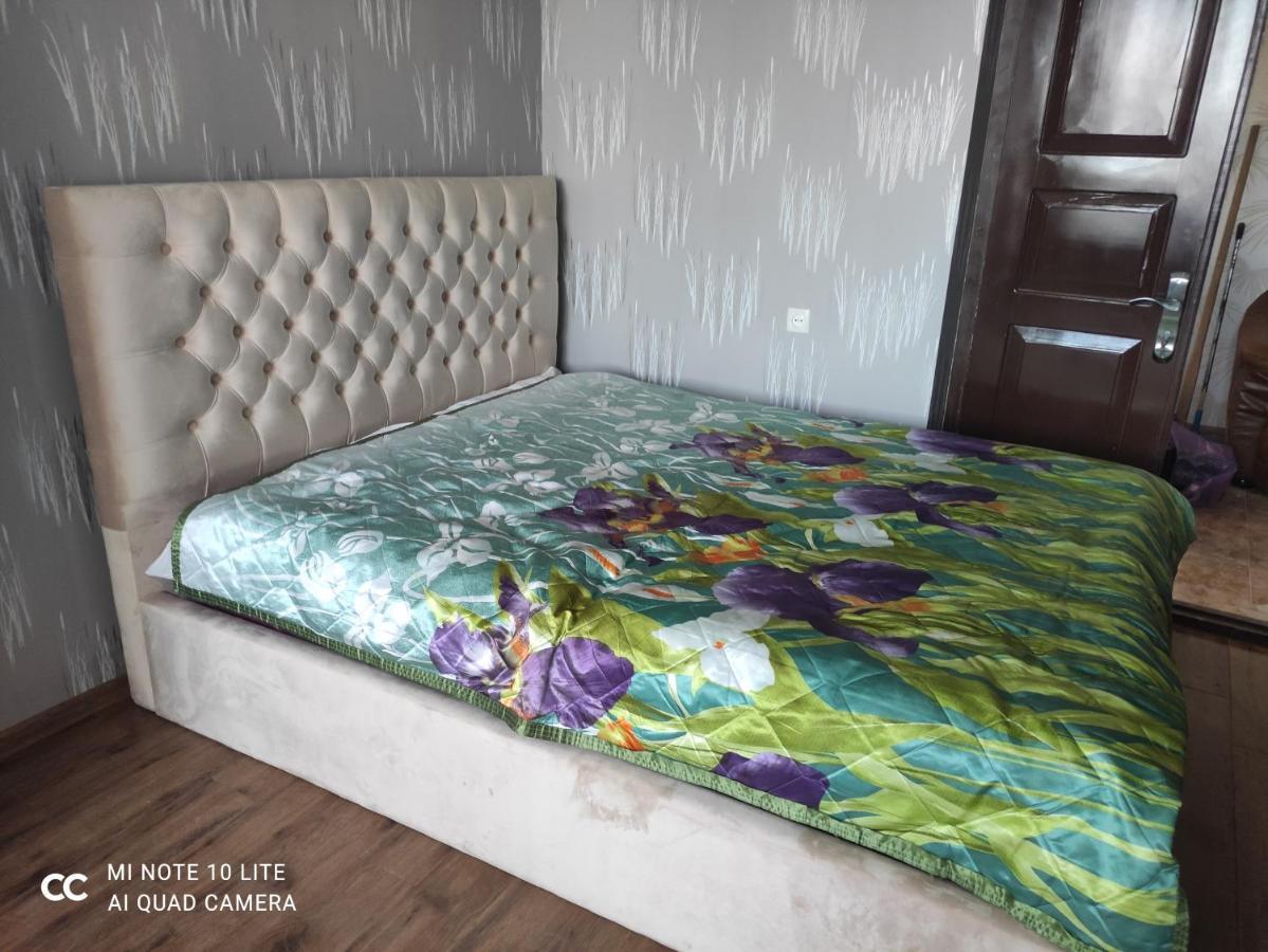 Rustavi Guest House Exterior photo